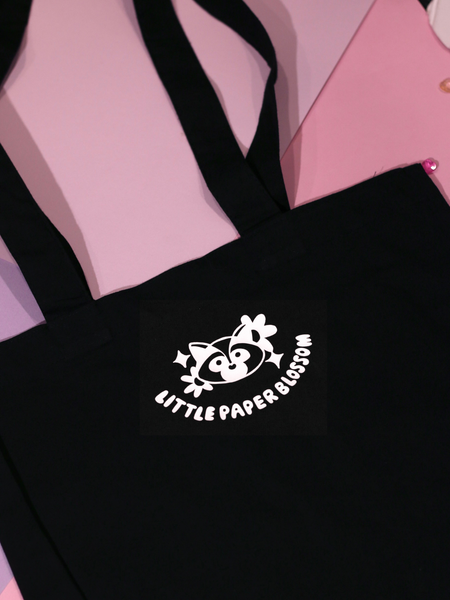 raccoon tote bag | white